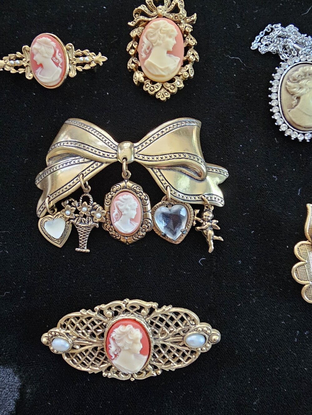 Vintage Cameo Lot #3 - Picture 3 of 6